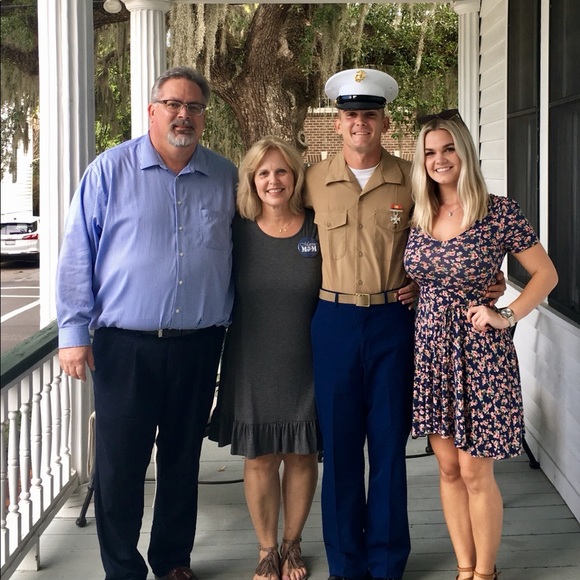 Meet your Posher, Kimberly Ann a one year Veteran Posh Ambassador! 💗🎉 - Picture 6 of 8